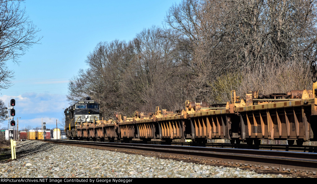 NS 9608 entering the Hayne Yard